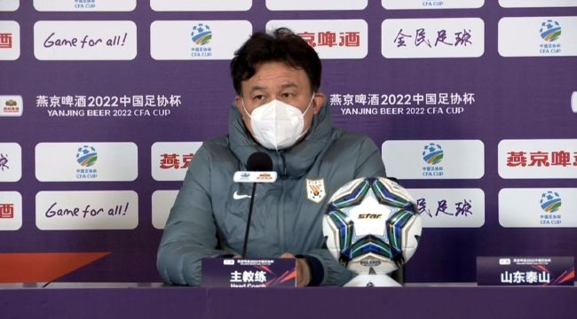 第77分钟，阿诺德送出直塞，努涅斯单刀球机会的射门被福德林汉姆挡出。